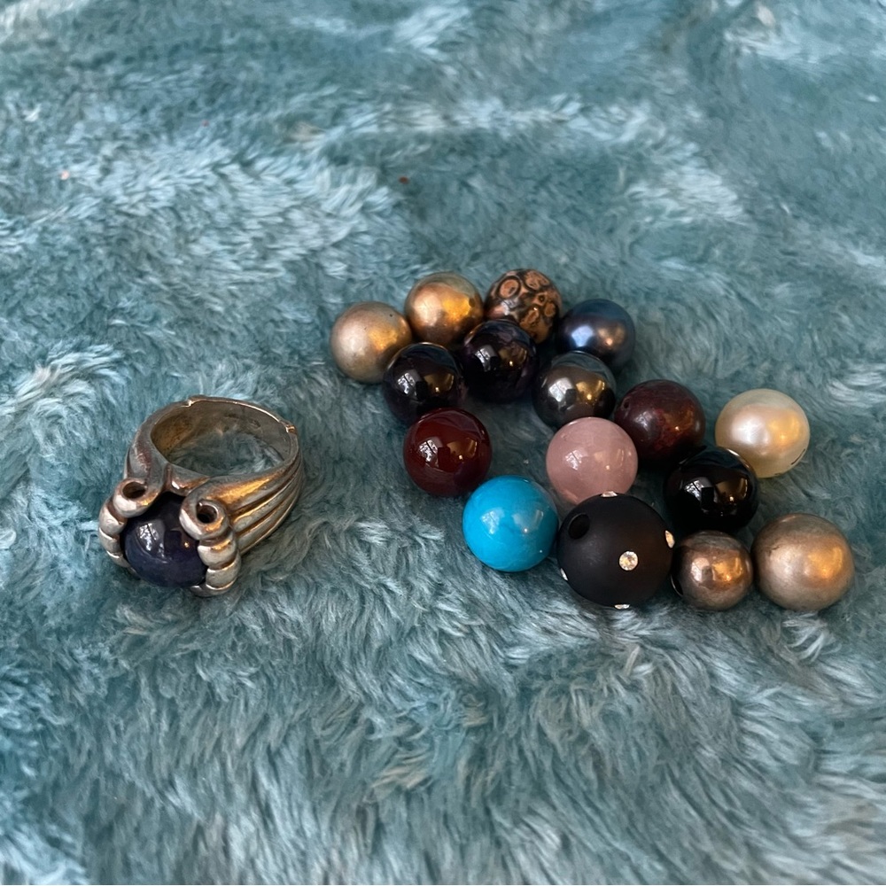 Sterling silver with replaceable stones